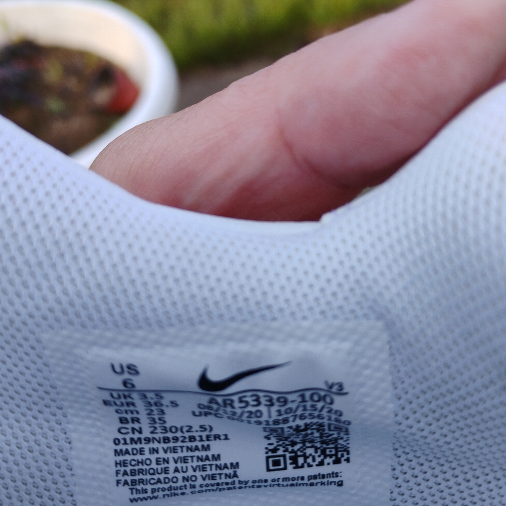 Nike White Sneakers for Women. Size 6 - Picture 3 of 7